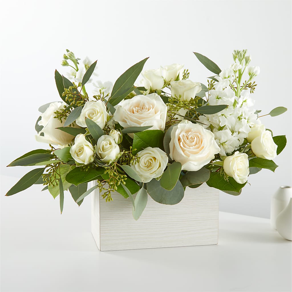Fresh Linen Box Bouquet – Windsor Florist Inc., The, New York NY