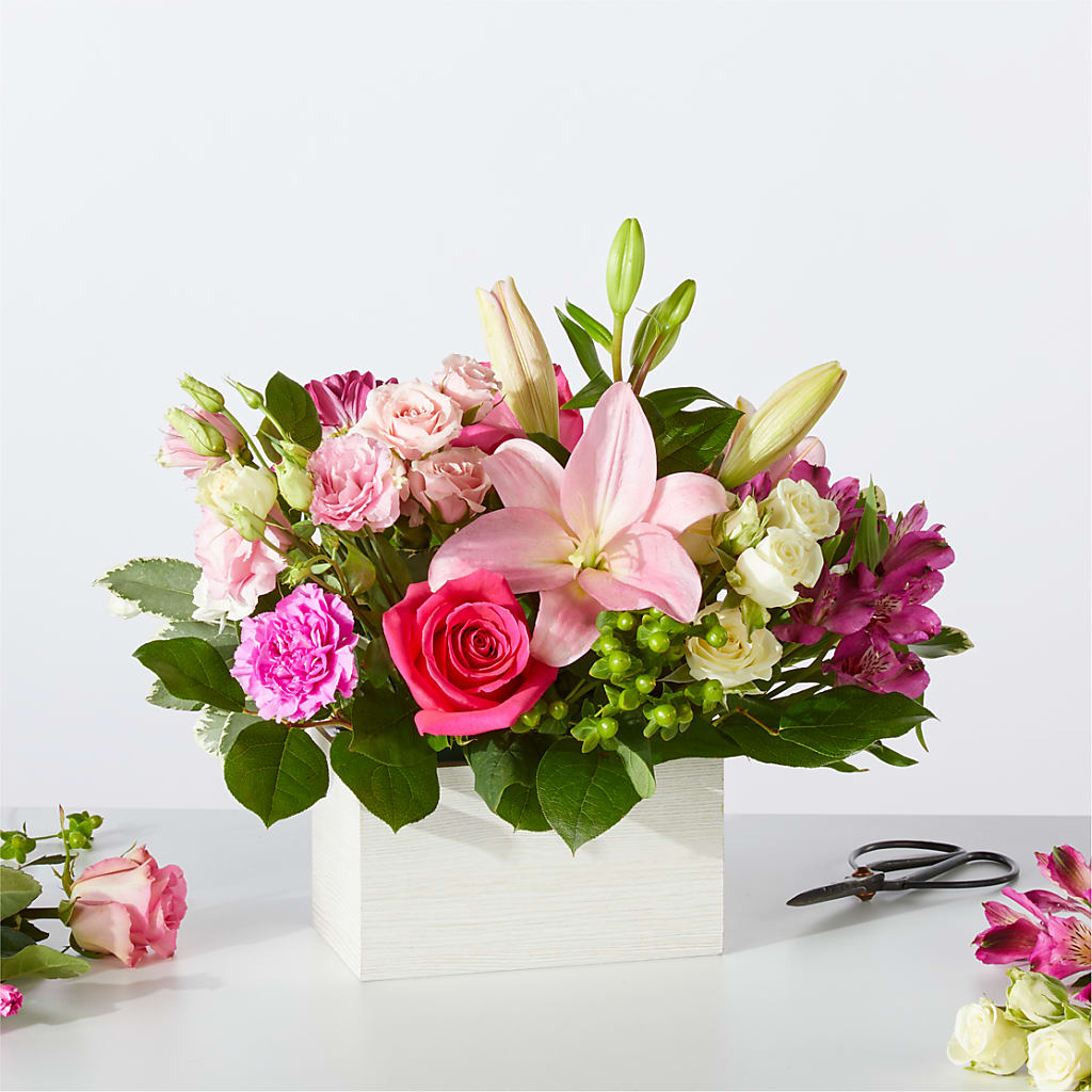Sweetberry Box – A Florist Original – Windsor Florist Inc., The, New York NY