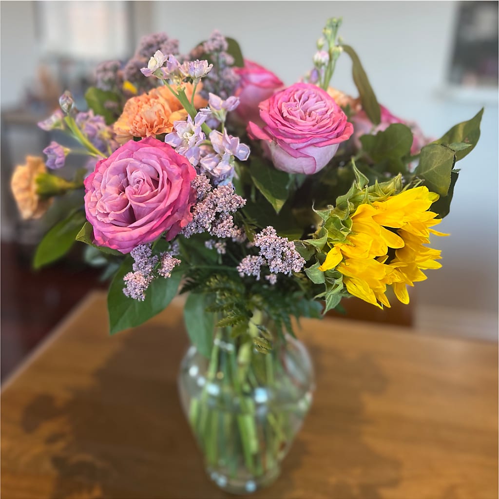 Yellow Brick Road Bouquet – Windsor Florist Inc., The, New York NY