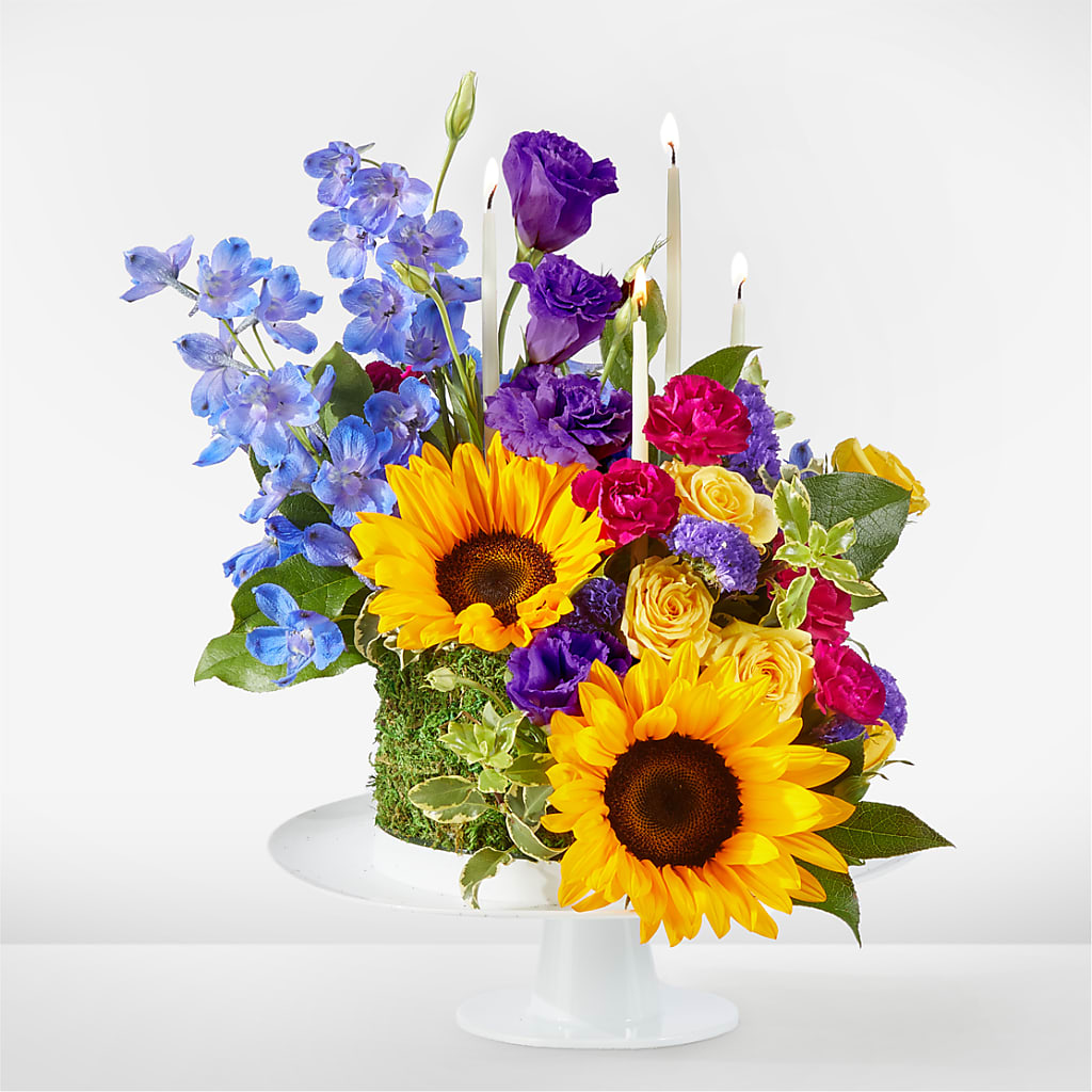 Star of the Day Floral Cake – Windsor Florist Inc., The, New York NY